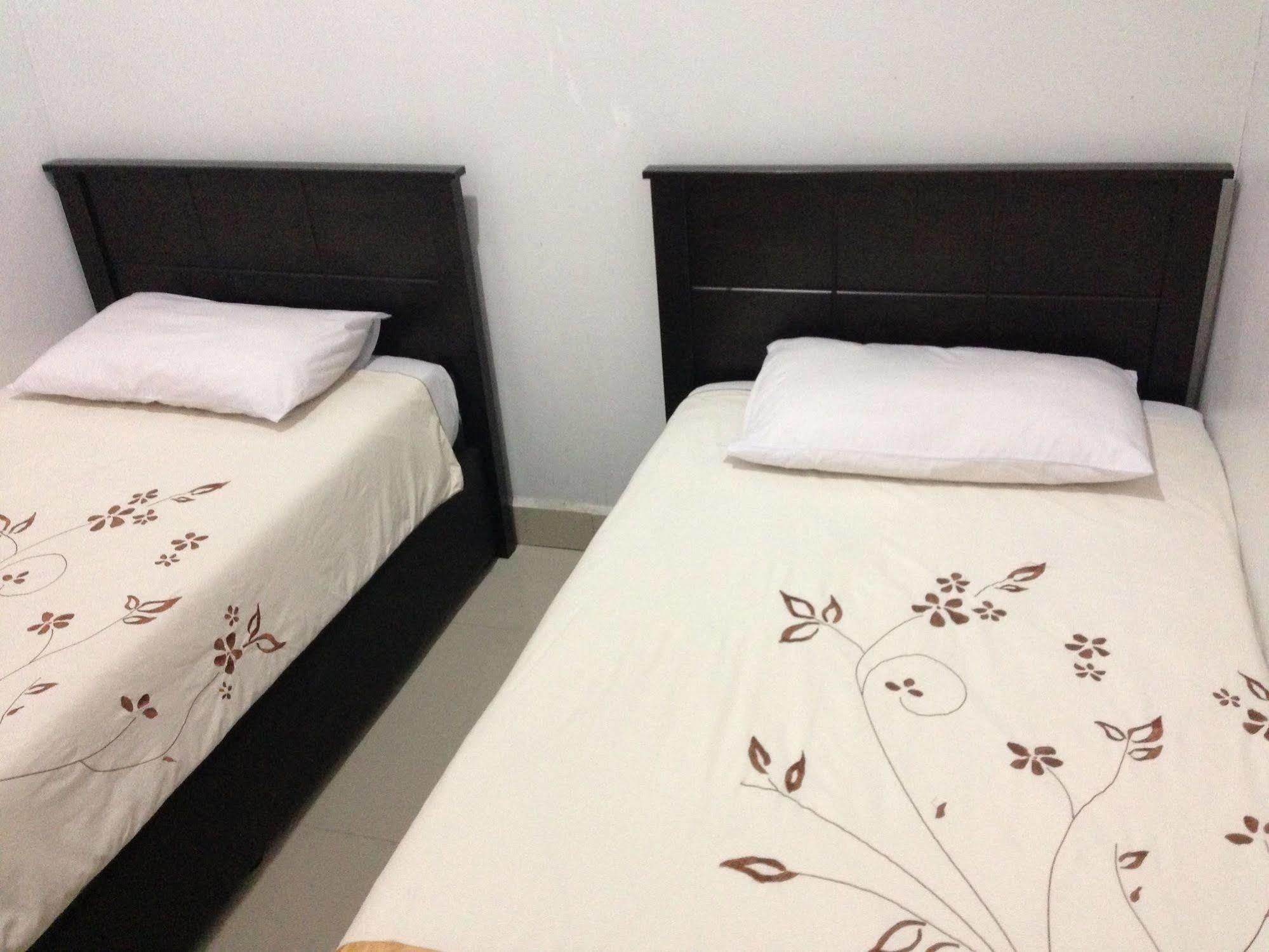 Ferringhi Heritage Budget Hotel Batu Ferringhi Kültér fotó